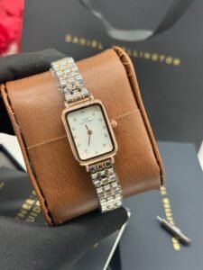 Wristwatch wristwatch